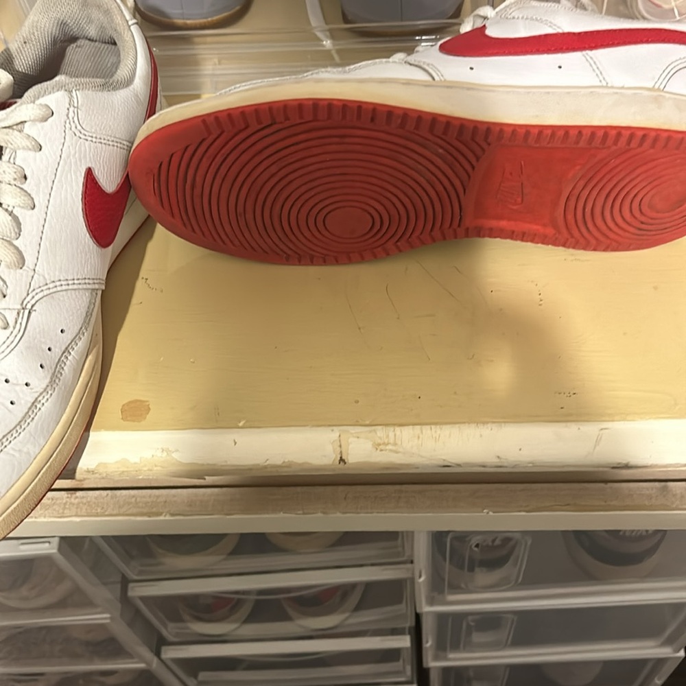 White with red swoosh Nike courts - Picture 4 of 5